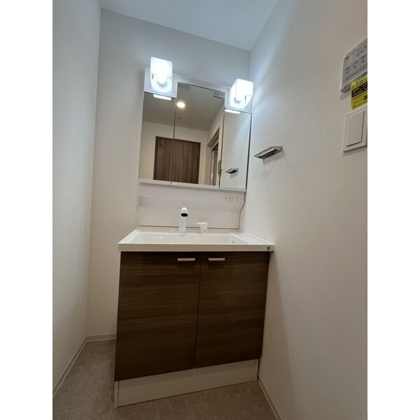 ルフォンプログレ南森町5階2LDK 洗面所の画像