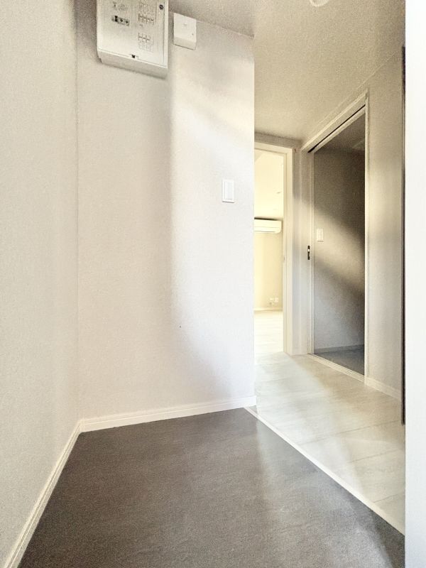 Maururu高畑2階1LDK 玄関の画像