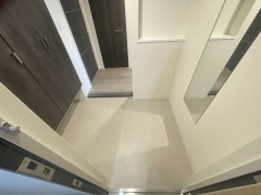 ルクスエテルナ江戸堀8階1LDK 玄関の画像