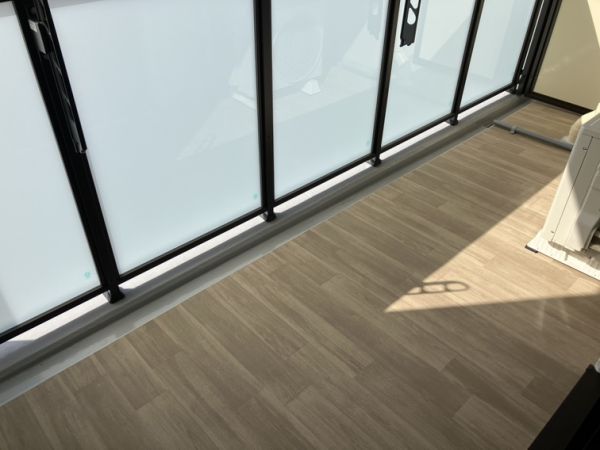 ブランシエスタ南吹田パークサイド8階1LDK ベランダの画像