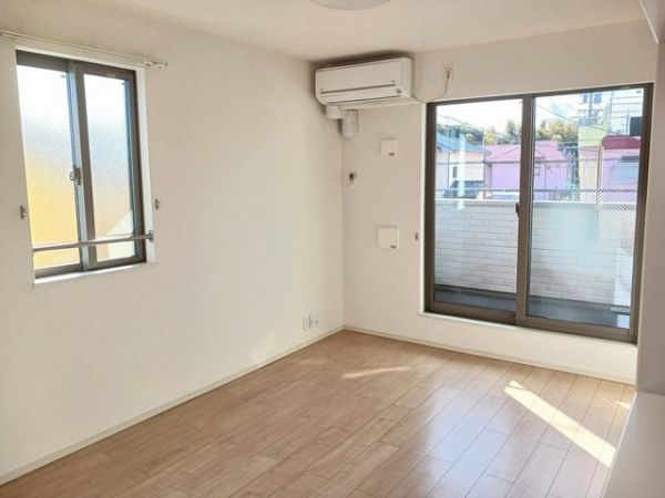 ブランシュシュ2階1LDK リビングの画像