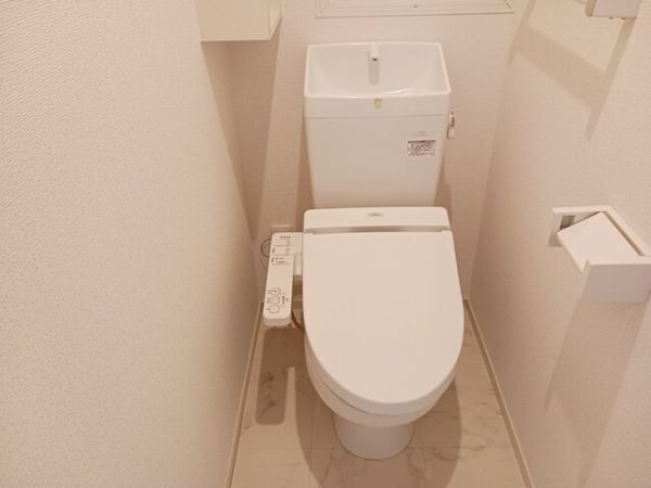 ブランシュシュ2階1LDK トイレの画像