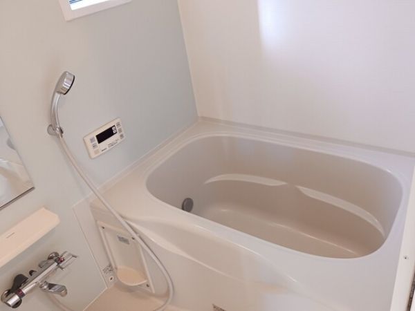 ブランシュシュ2階1LDK お風呂の画像