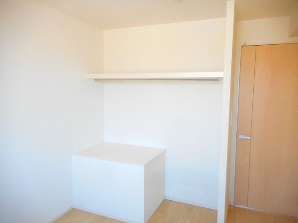 ブランシュシュ2階1LDK 収納の画像