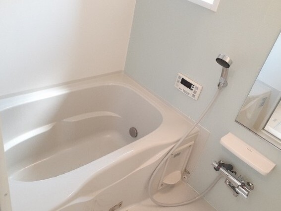 ブランシュシュ2階1LDK お風呂の画像