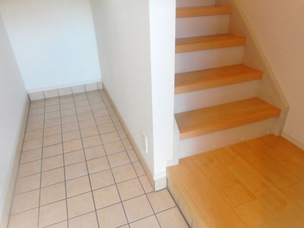 ブランシュシュ3階1LDK 玄関の画像