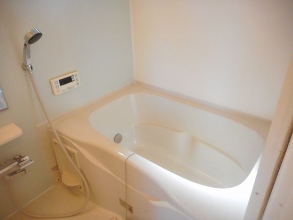 ブランシュシュ3階1LDK お風呂の画像