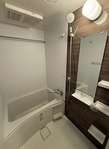 セレニテ東梅田アリエ6階2K お風呂の画像