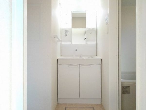 ブランシュシュ3階1LDK 洗面所の画像