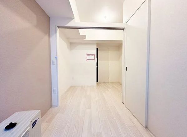 セレニテ東梅田アリエ7階2K 部屋①の画像