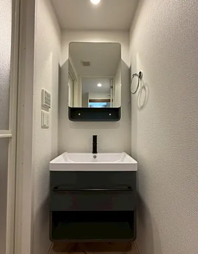 セレニテ東梅田アリエ14階2K 洗面所の画像