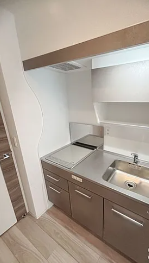 セレニテ東梅田アリエ13階2K キッチンの画像