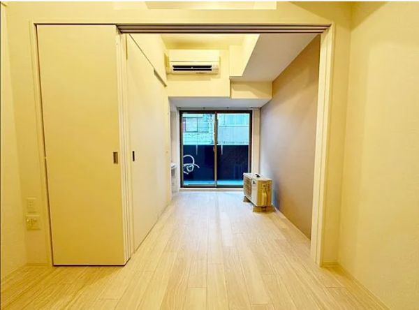 セレニテ東梅田アリエ13階2K 部屋①の画像