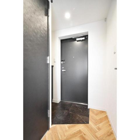 ArtizA金山7階1K 玄関の画像