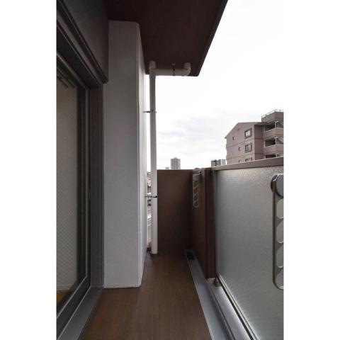 ArtizA金山3階1DK ベランダの画像