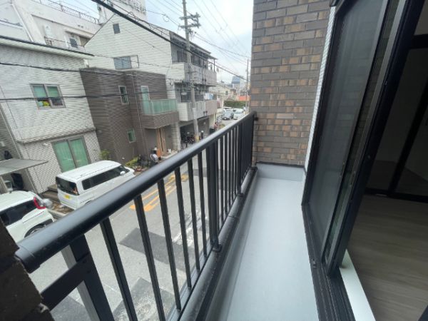 GARAGE YOKONUMA1階1LDK ベランダの画像