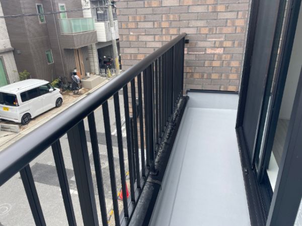 GARAGE YOKONUMA1階1R ベランダの画像