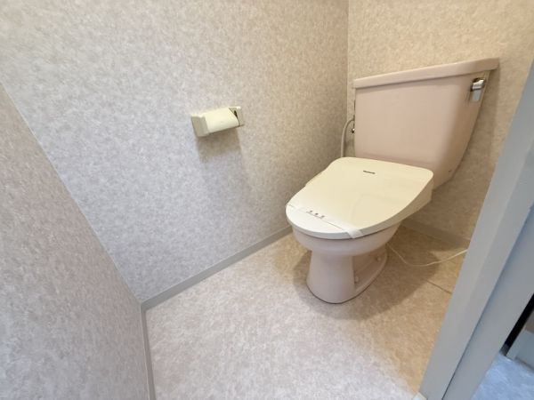 エミネント豊中3階3DK トイレの画像