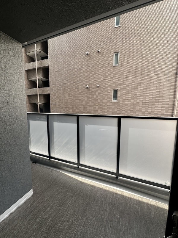 ジオタワー堺筋本町4階3LDK ベランダの画像