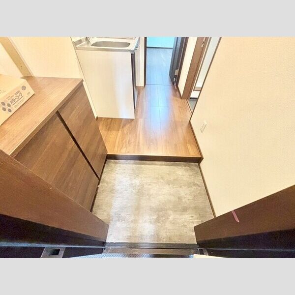 BLISS GATE ISHIBASHI01階1K 玄関の画像
