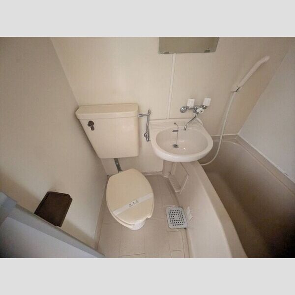 ベリオ四條畷01階1K トイレの画像