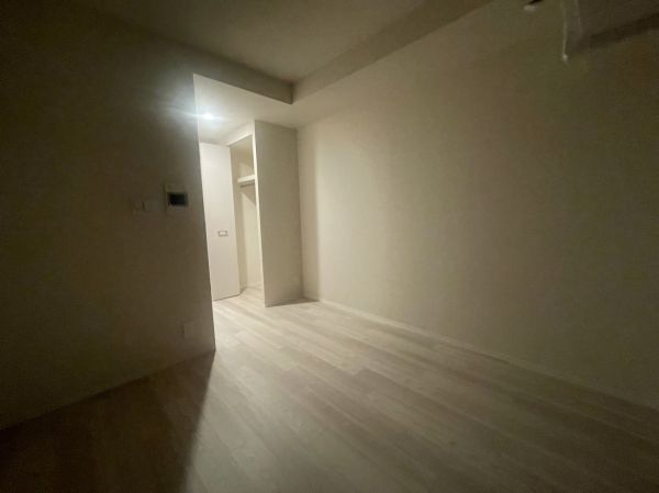 エスリードレジデンス大阪福島フラッツ15階1K リビングの画像