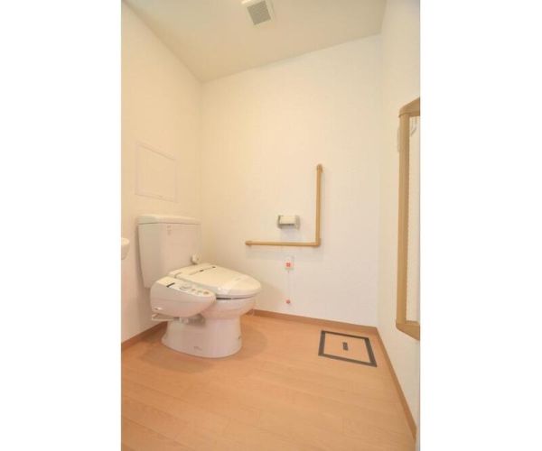 エル・セレーノ府中4階1K トイレの画像