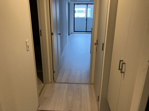 WORVE吹田江坂3階1LDK 玄関の画像
