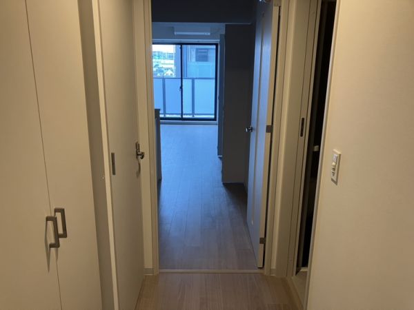 WORVE吹田江坂5階1LDK 玄関の画像