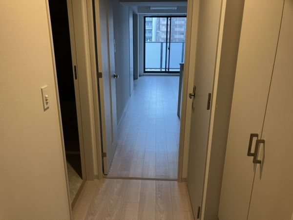WORVE吹田江坂7階1LDK 玄関の画像