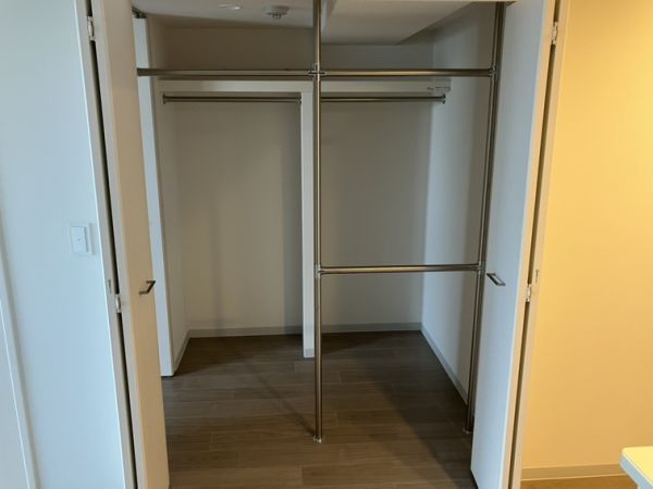 WORVE吹田江坂8階1LDK 収納の画像