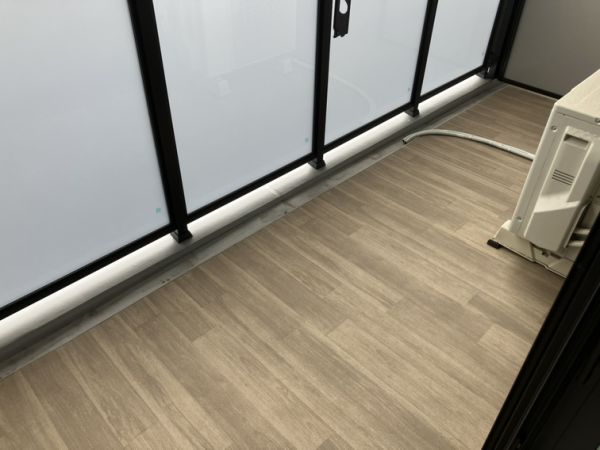 WORVE吹田江坂8階1LDK ベランダの画像