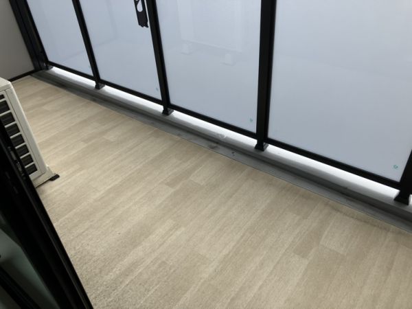 WORVE吹田江坂8階1LDK ベランダの画像