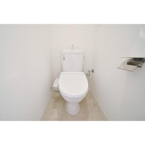 アドバンス名古屋アウリィ3階1LDK トイレの画像