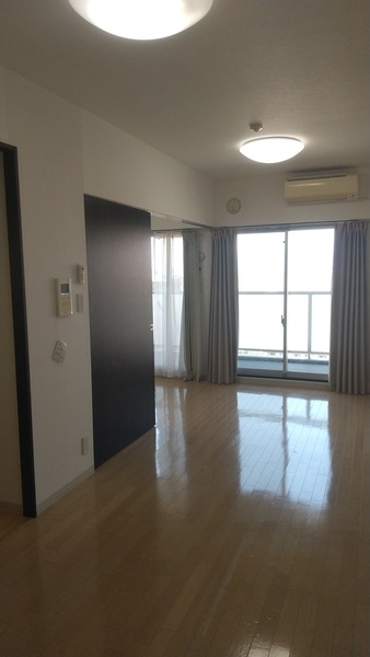 レジデンスエアポート12階1LDK 部屋①の画像
