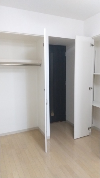 レジデンスエアポート12階1LDK 部屋②の画像