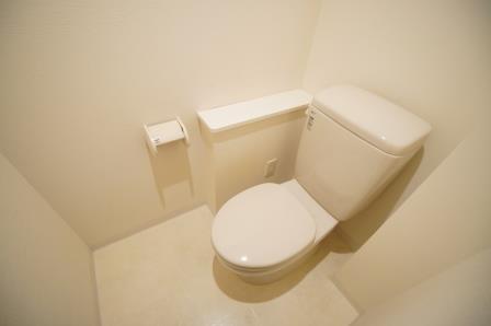 グランカーサ緑地公園 3階1K トイレの画像