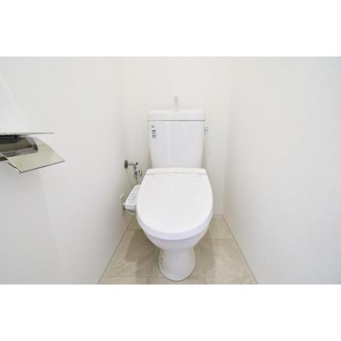 アドバンス名古屋アウリィ12階1K トイレの画像