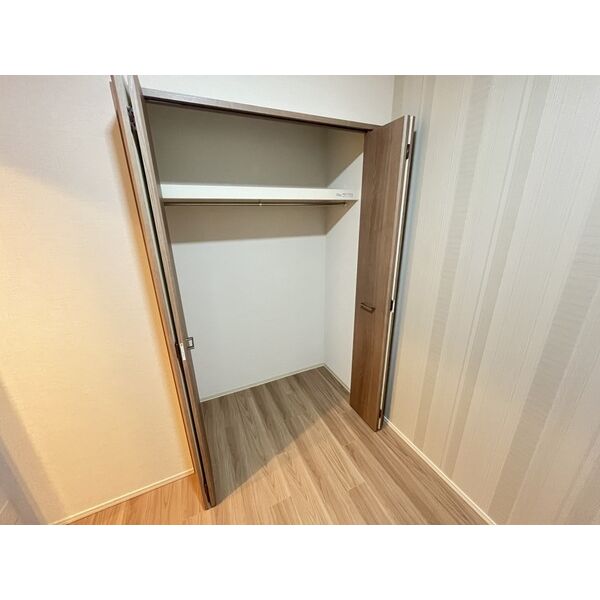 スプランディッド梅田グランノース03階1LDK 収納の画像