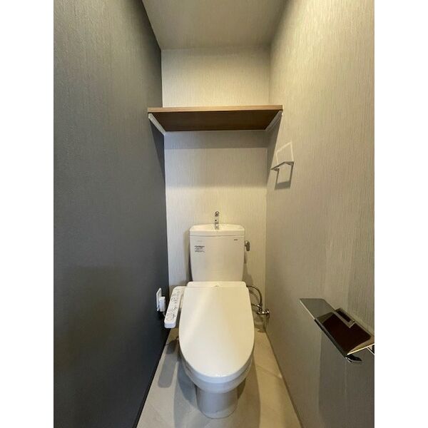 ファーストフィオーレ新町ファジスタ09階1K トイレの画像