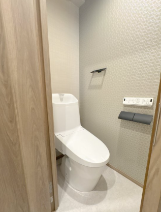 ブエナビスタ難波タワー8階1LDK トイレの画像