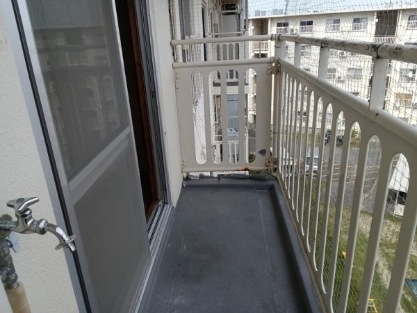 伊丹池尻 1号棟5階3DK ベランダの画像