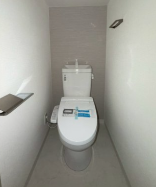エスリード大阪イーストエッジ3階1K トイレの画像