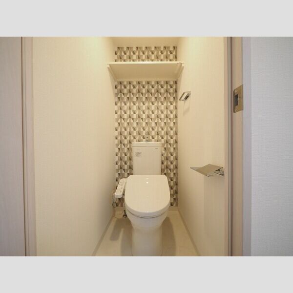 エスリード難波VALORE11階1K トイレの画像
