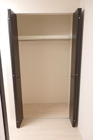 ＹＦセントラルヒルズ1階1LDK 収納の画像