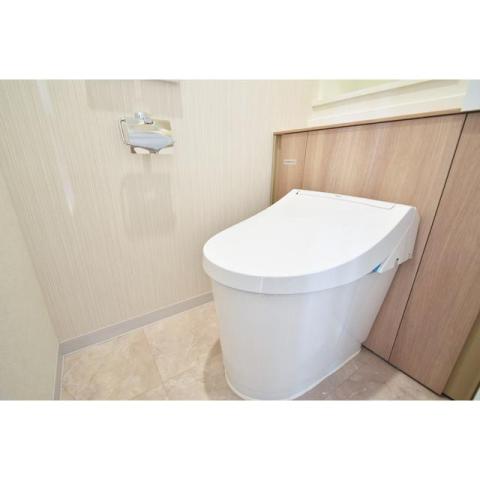 LaSante東白壁4階4LDK以上 トイレの画像