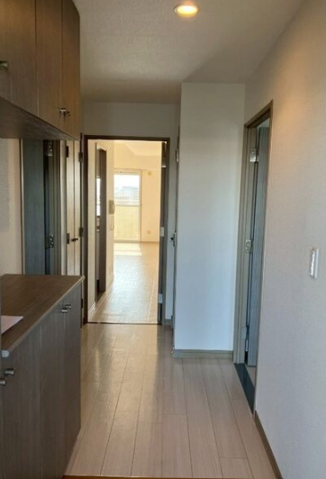 シティコート曽根東五番館4階3LDK 玄関の画像