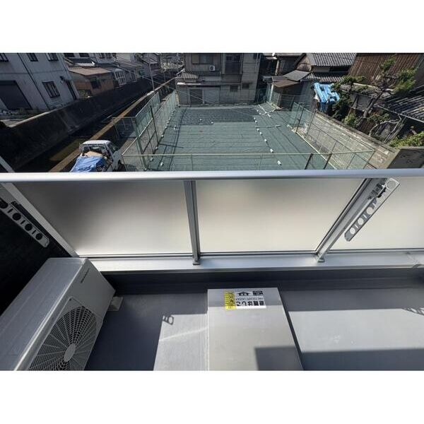 ロジェ泉佐野02階1LDK ベランダの画像