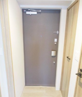 Louis Residence 弁天町3階1LDK 玄関の画像