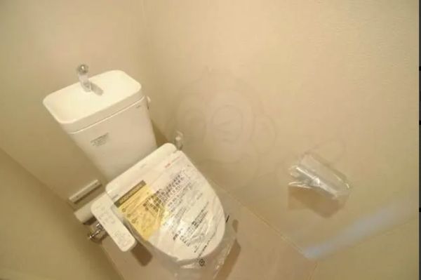 アーバネックス同心8階1LDK トイレの画像